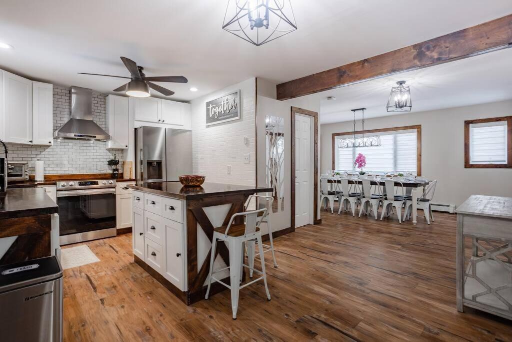 Holiday home Pocono Retreat Movies Games Spacious