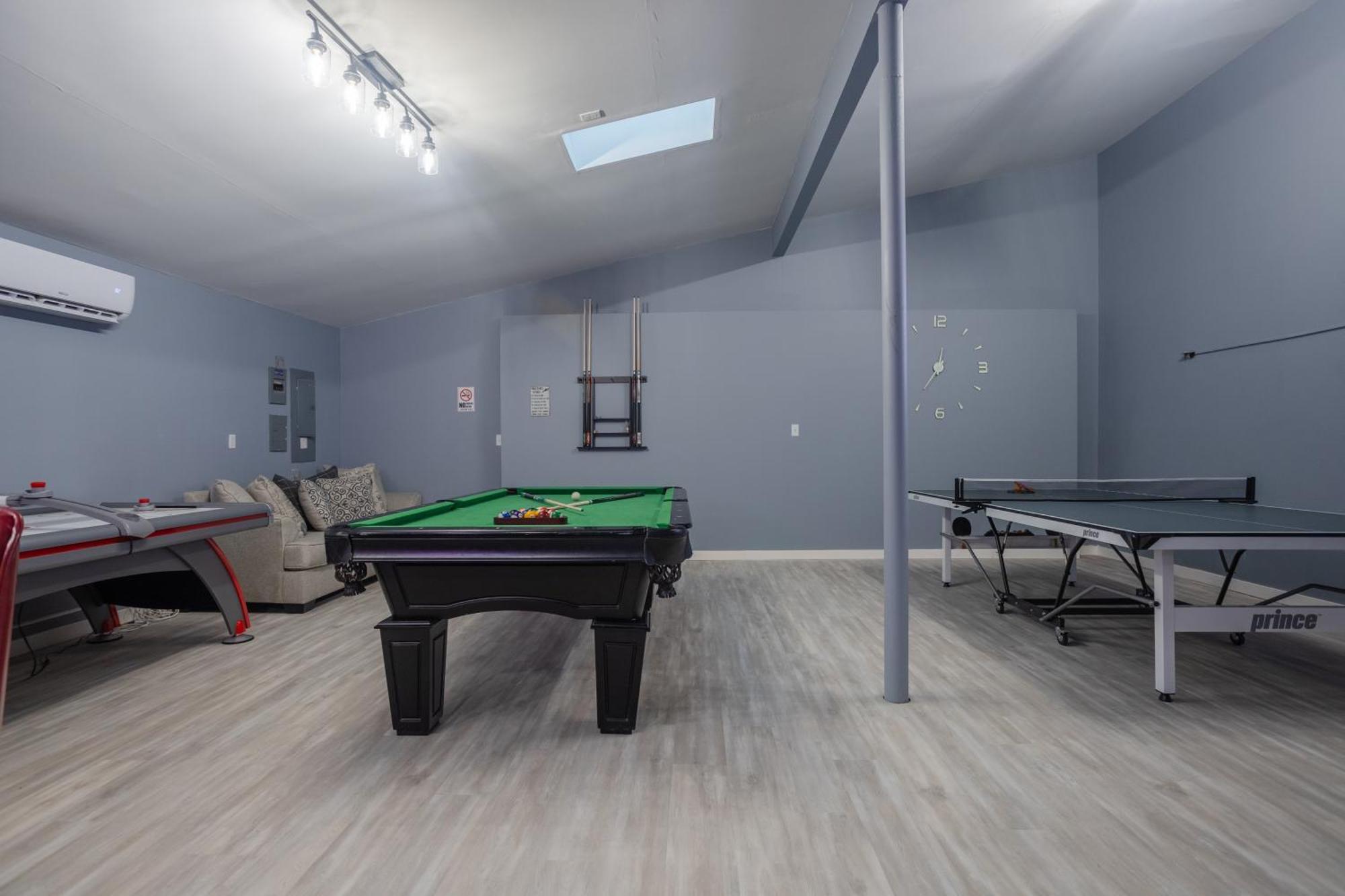 Pocono Retreat Movies Games Spacious Holiday home